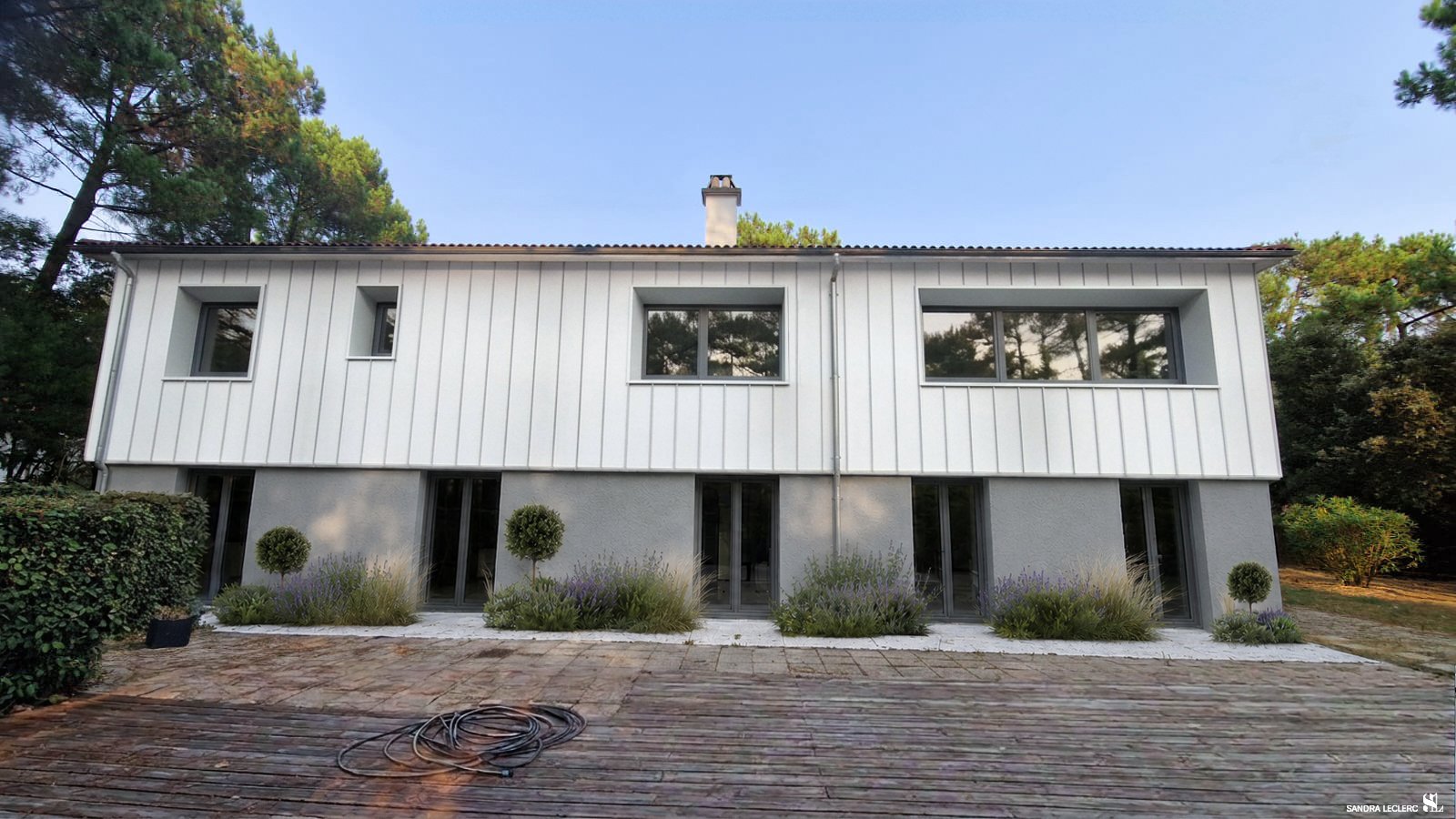 Façade Ouest retouchée - Maison Bord de Mer, La Parure d'Écume - Sandra Leclerc, Architecte d'intérieur et Décoratrice